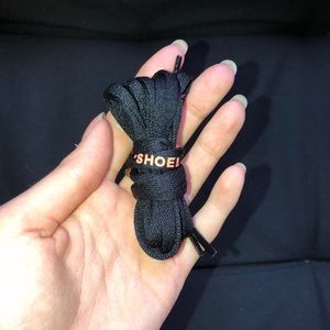 OFF-WHITE shoe laces